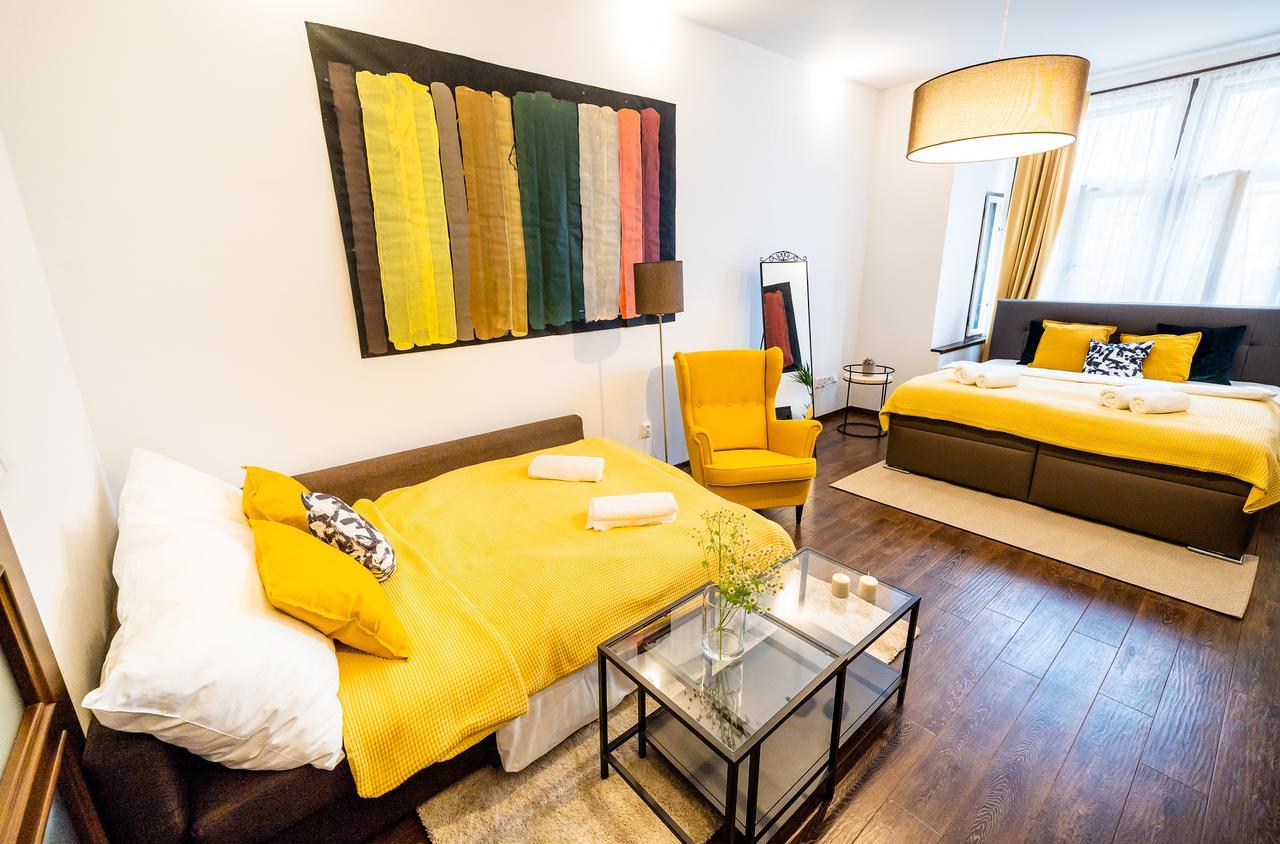 Unique Central Square Business Apt. Hradec Kralove Ngoại thất bức ảnh