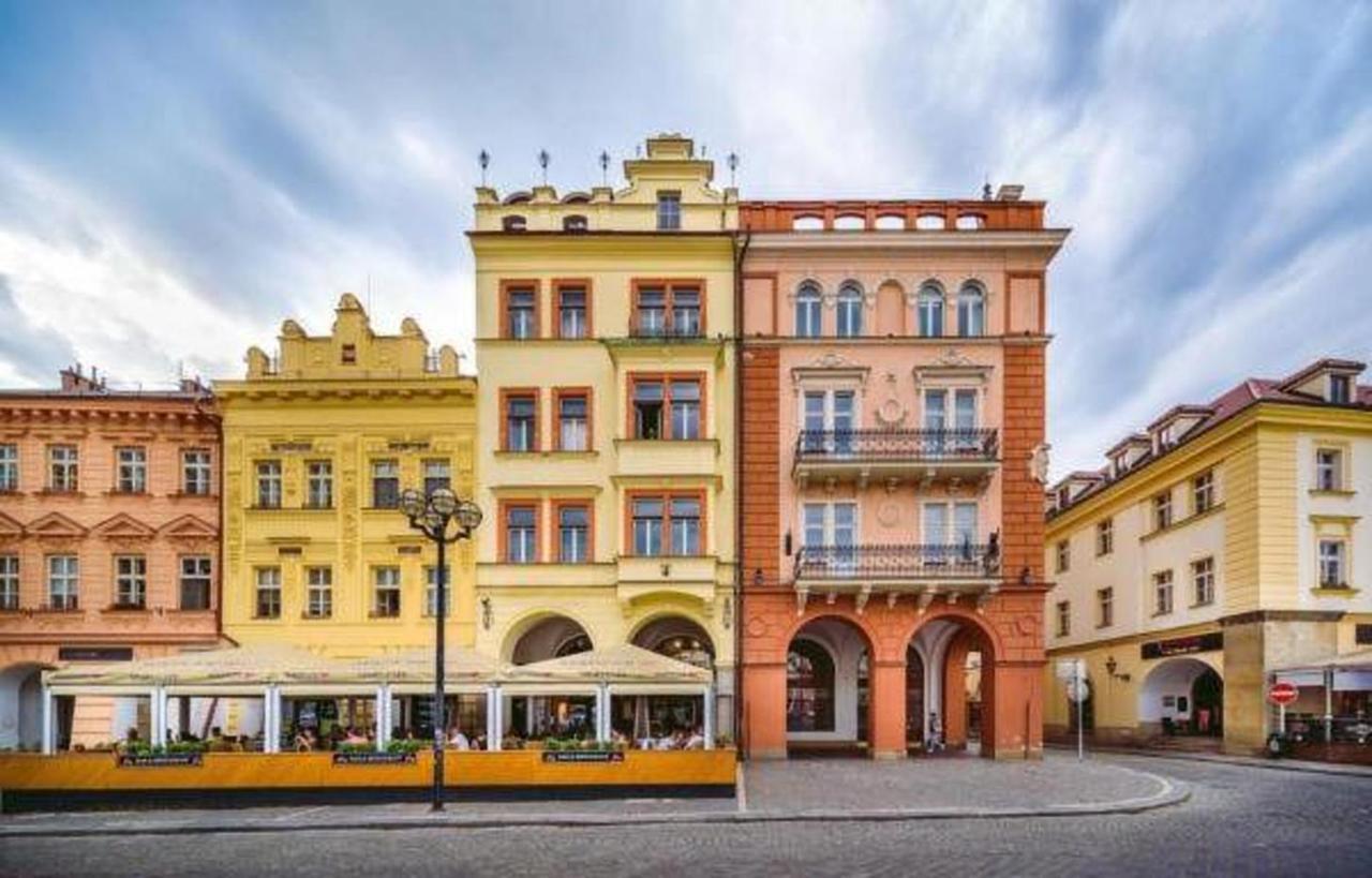 Unique Central Square Business Apt. Hradec Kralove Ngoại thất bức ảnh
